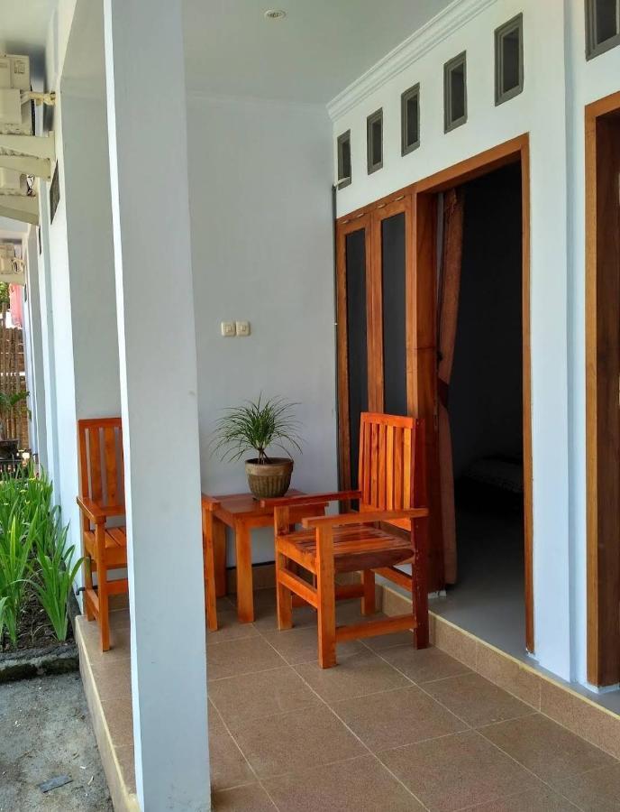 Merendeng Hostel Kuta Kuta  Bagian luar foto