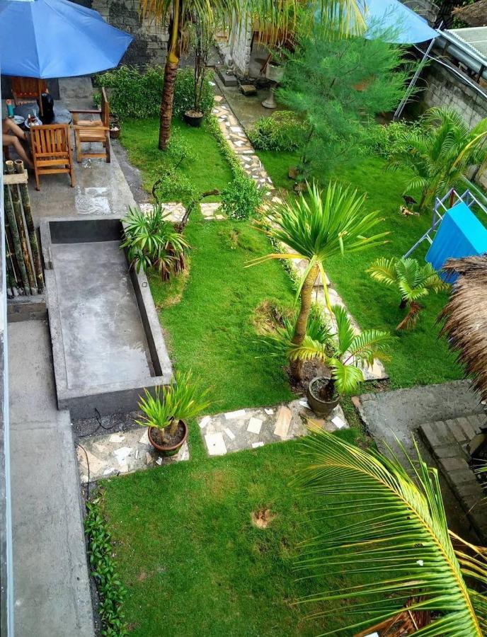 Merendeng Hostel Kuta Kuta  Bagian luar foto